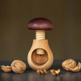 Nußknacker Pilzform Buchenholz